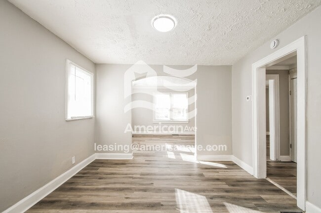 Building Photo - 3002 McKinley St