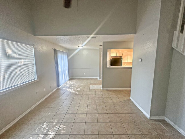 Building Photo - 7504 Oak Chase