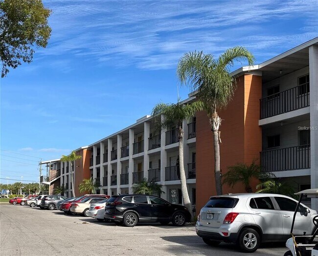 Primary Photo - 2505 Flamingo Blvd