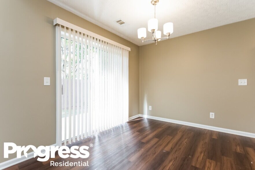 Building Photo - 217 Osmanthus Way