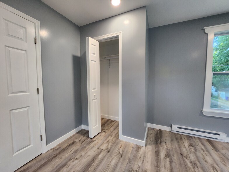 Bedroom closet. - 301 Broad St