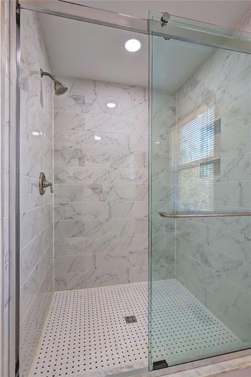 Building Photo - 95 Pine Grove Cir