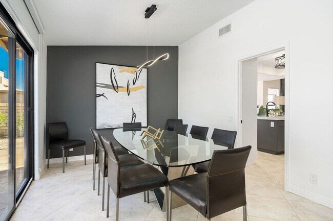 Building Photo - 74830 Waring Ct