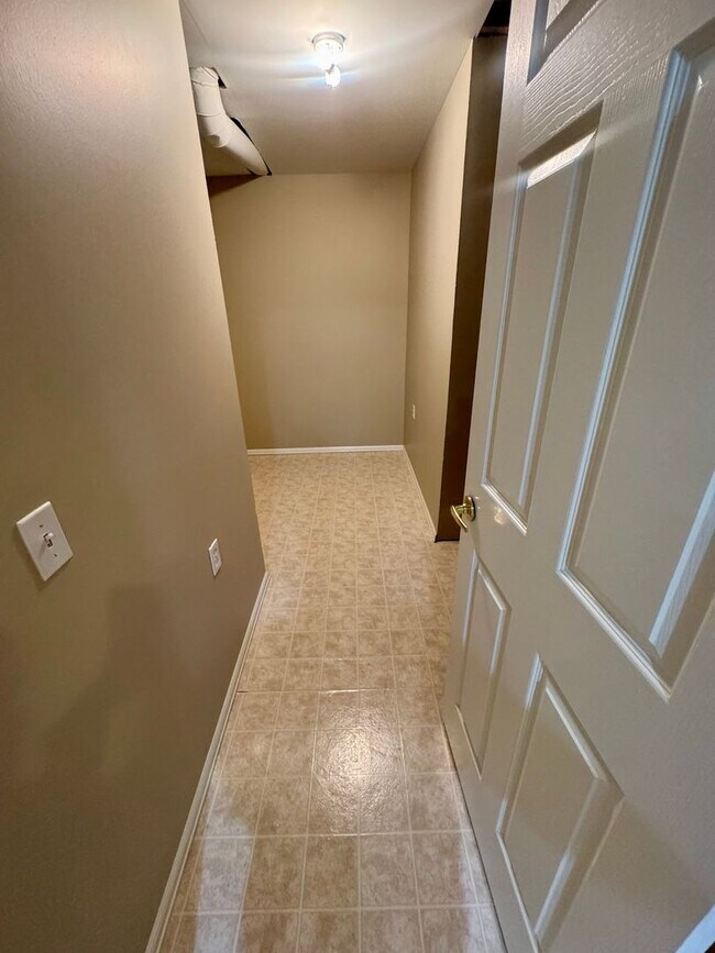 Building Photo - Beautiful home in Pulpit Rock with Stunning Mountain Views