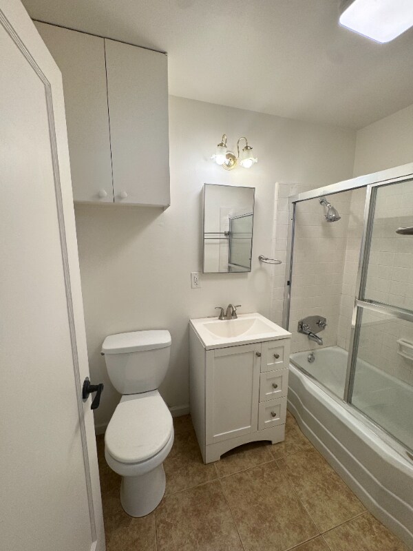 Building Photo - 723-729 N Ferger Ave