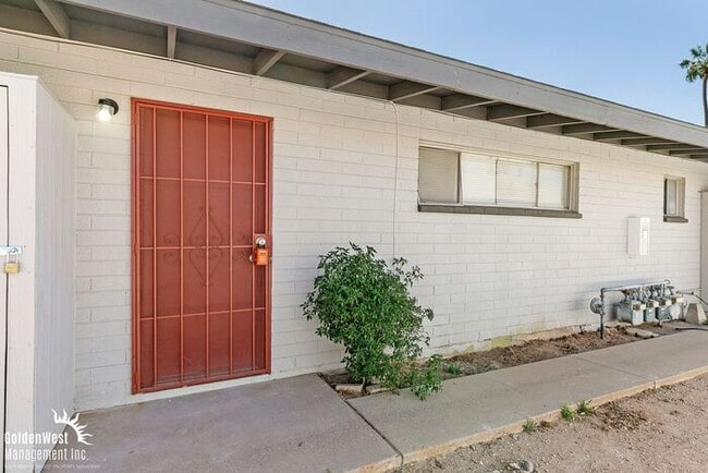 Building Photo - Updated 2Bdm 1Ba in Apartment Community!