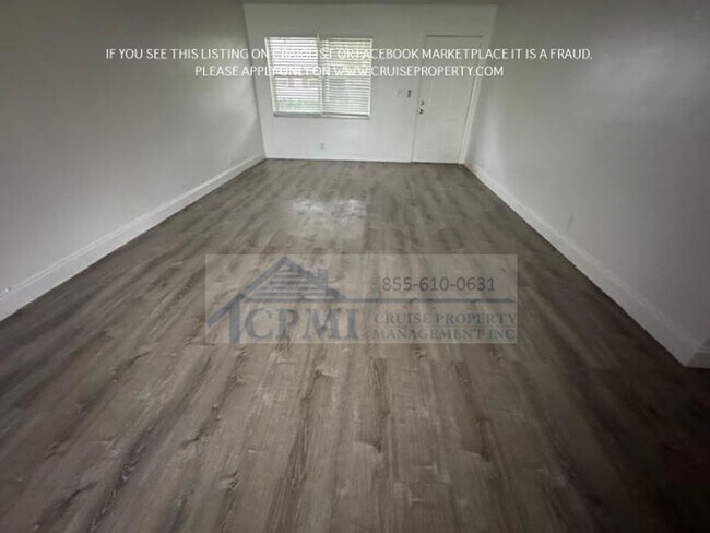 Interior Photo - 10120 NW 36 St
