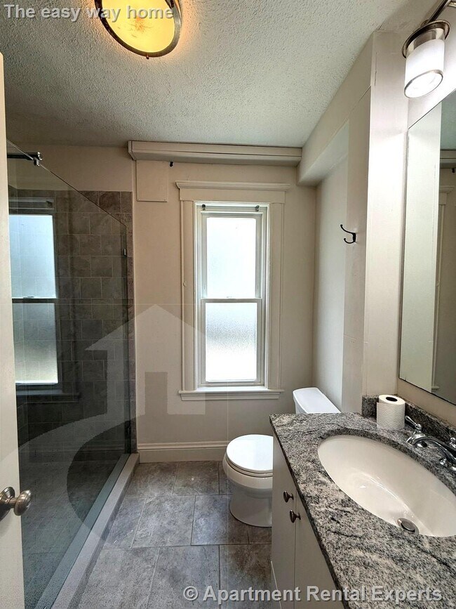 Building Photo - 441 Broadway