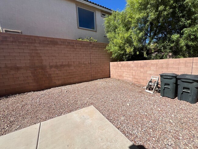 Building Photo - RENOVATED HOME IN GATED SUMMERLIN COMMUNITY!