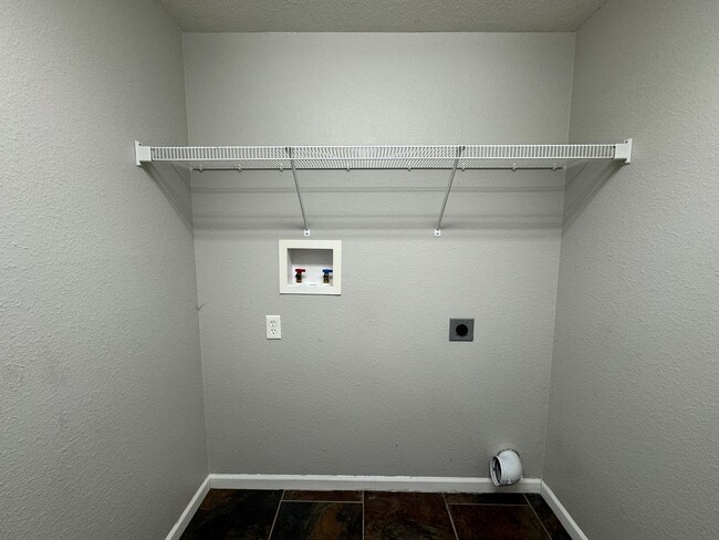 Building Photo - Well Maintained 4 Bedroom with a Privacy F...