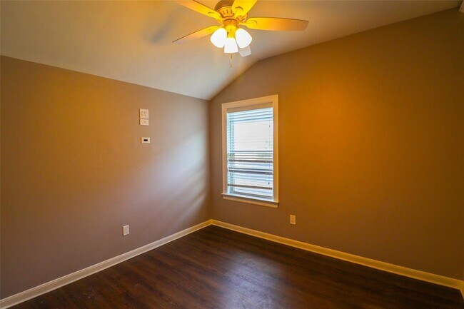 Building Photo - 7438 Tonsley Springs Dr