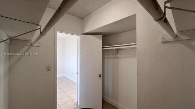 Building Photo - 3675 W 11th Ave