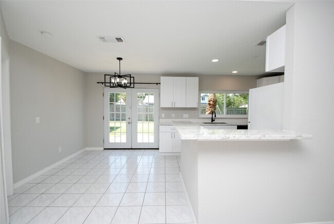 Building Photo - 22831 John Rolfe Ln