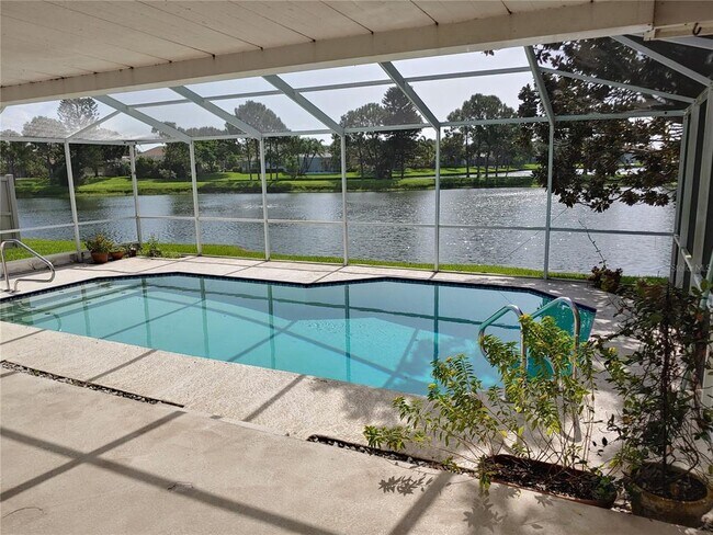 Building Photo - 525 Moreno Cir NE