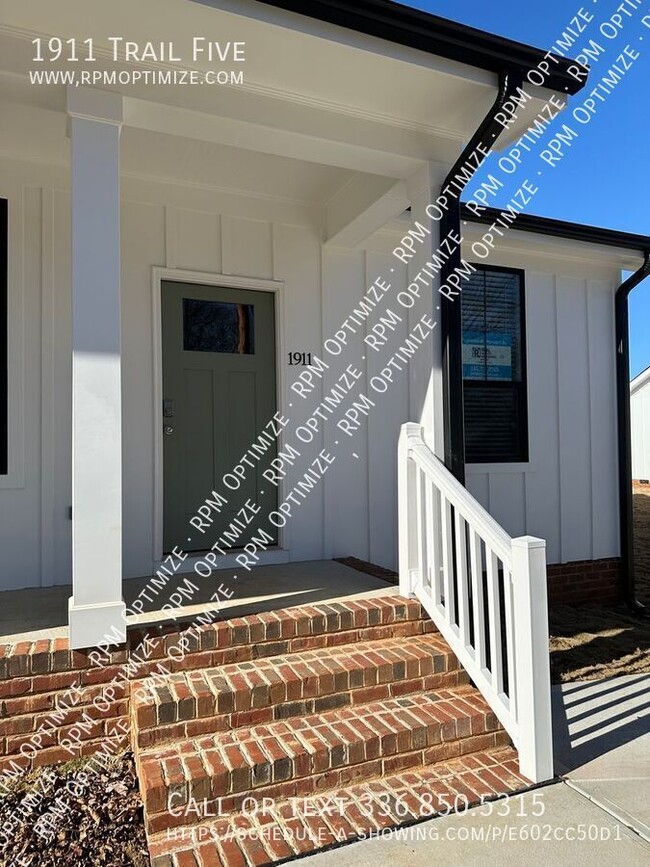 Building Photo - 1911 Trail Five