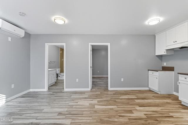 Building Photo - 421 E Colden Ave