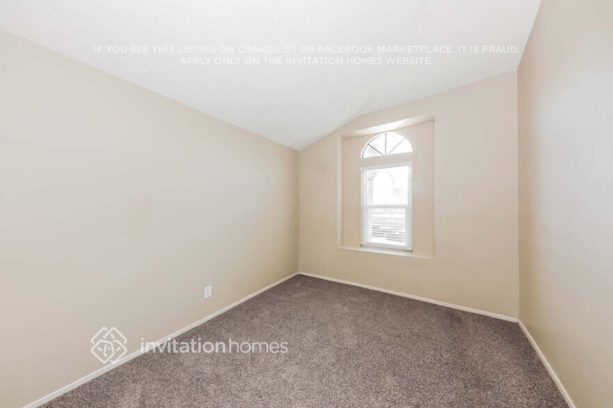 Building Photo - 14566 Southwood Dr