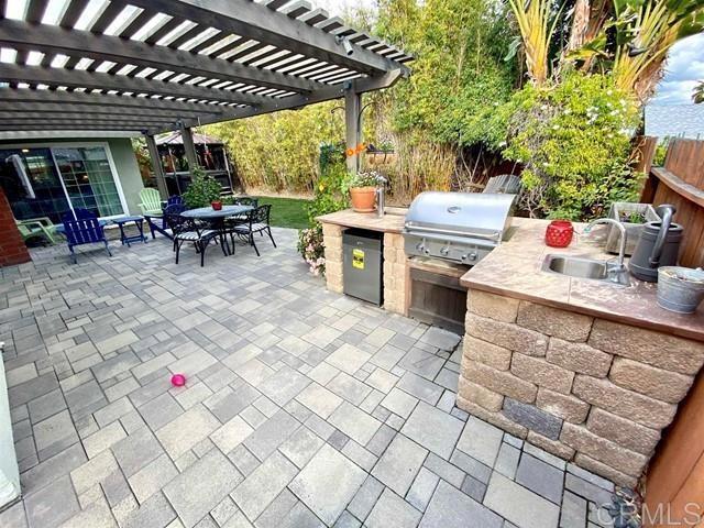 Building Photo - 13535 Los Olivos Ave