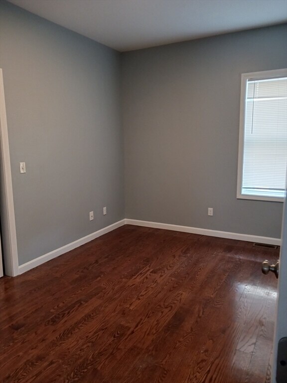 Building Photo - 202 Hope St