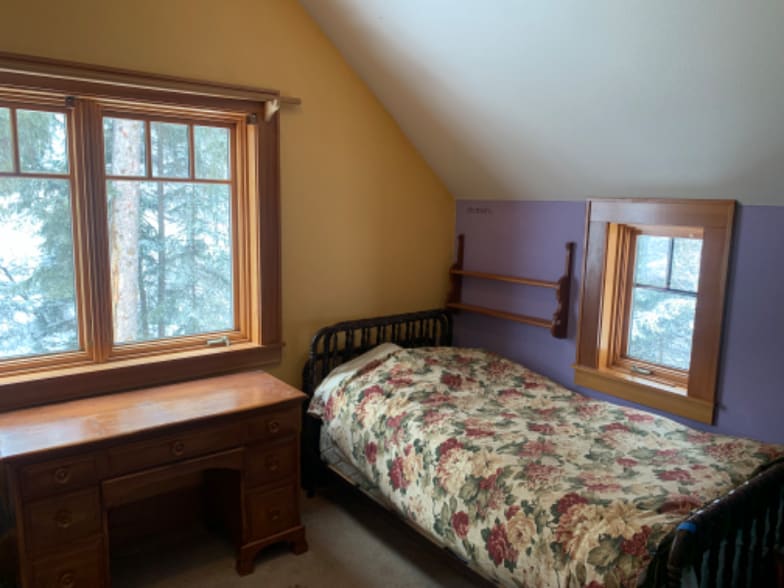 Building Photo - 1005 Creekview Dr