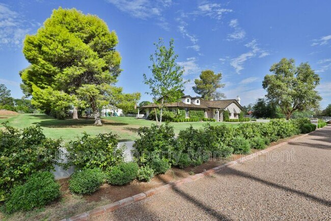 Building Photo - 2672 E Mesquite St