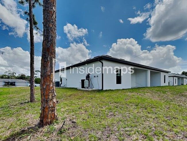 Building Photo - 1131 Abrams Blvd