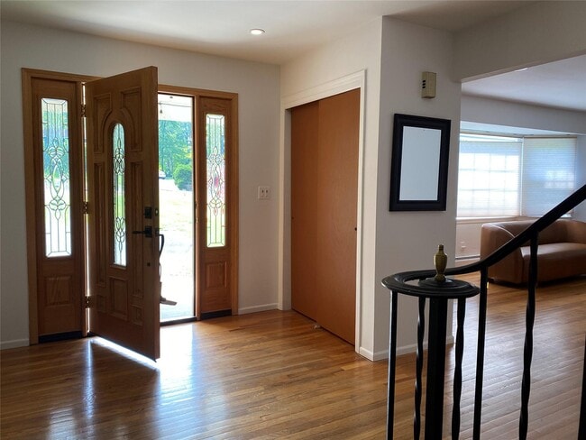 Building Photo - 213 Fort Lee Pl