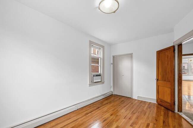 Building Photo - 1012 74th St
