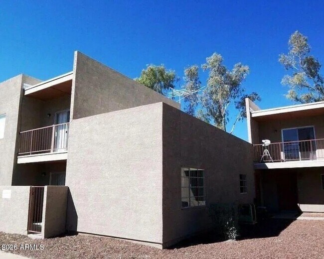 Building Photo - 2838 E Monte Cristo Ave