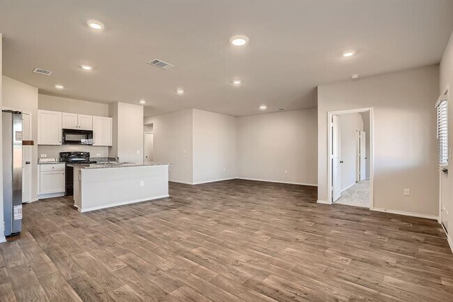 Building Photo - 5832 Brocade Dr