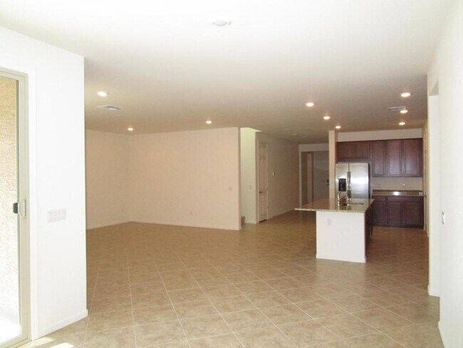 Building Photo - 10242 S Pantano Knolls Dr