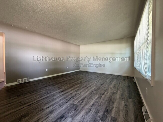 Building Photo - 487 84th St SW