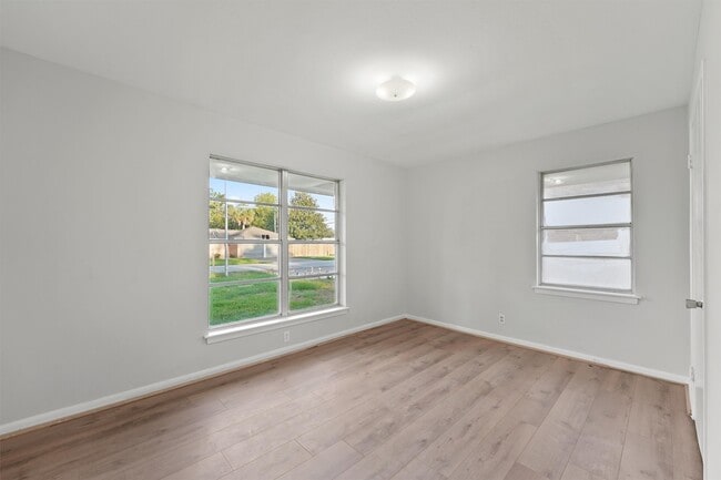 Building Photo - 3015 Peppermill Rd