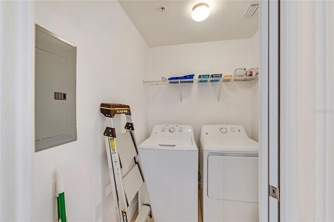 Building Photo - 16804 Vardon Ter