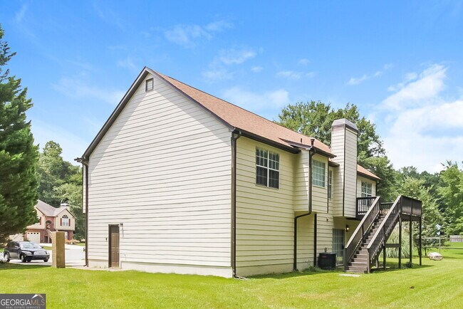 Building Photo - 2869 Overlake Run