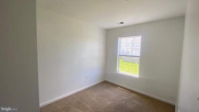 Building Photo - 18214 Gravinia Cir