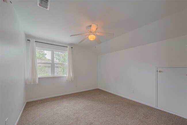 Building Photo - 3614 Spring Arbor Way