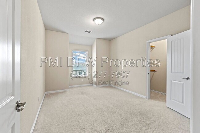 Building Photo - 1624 Medina Ln