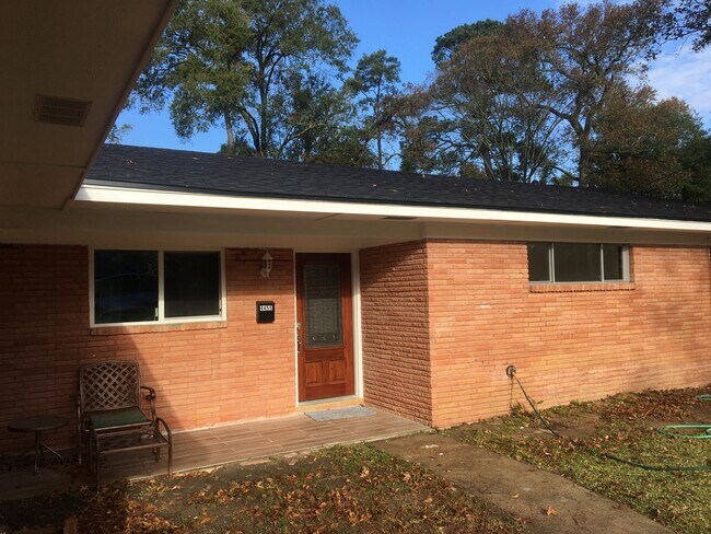 Building Photo - 4455 Singleton Rd