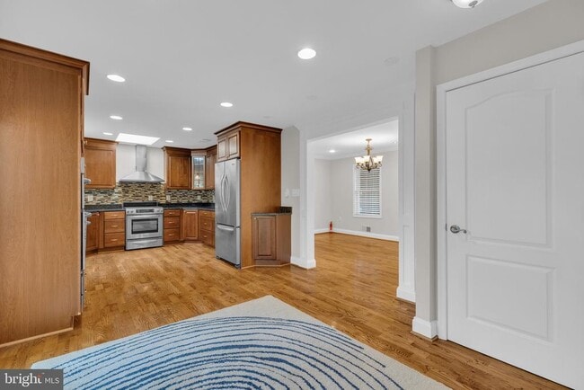 Building Photo - 7205 Van Ness Ct