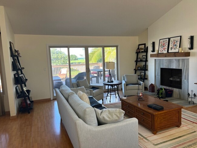 Building Photo - Community Pool | Updated Bathrooms