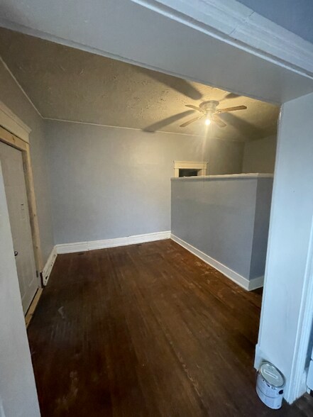 Building Photo - 133 Defiance Ave