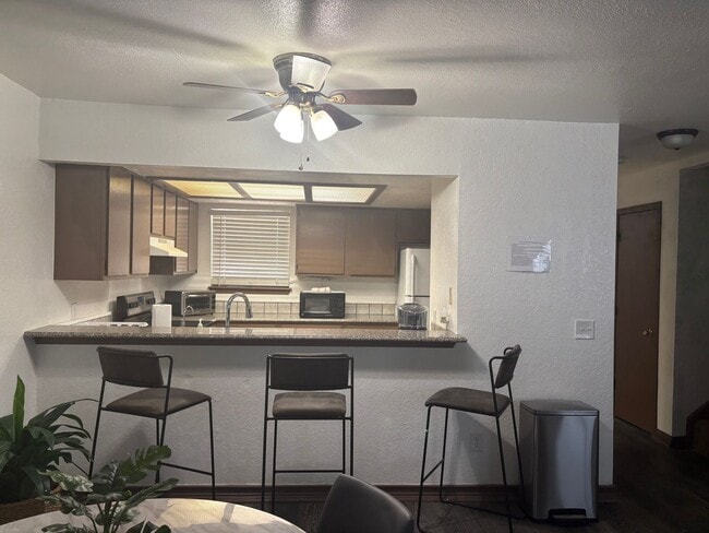 Building Photo - Modern Comfort in NE OKC – 3 Bed, 2.5 Bath w/ Garage & Yard