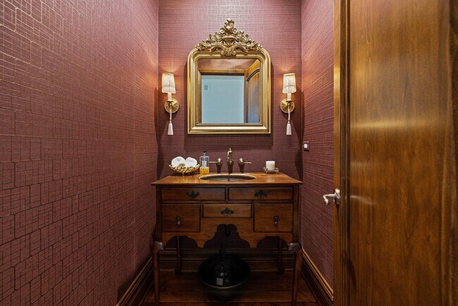 Building Photo - 75741 Via Stia