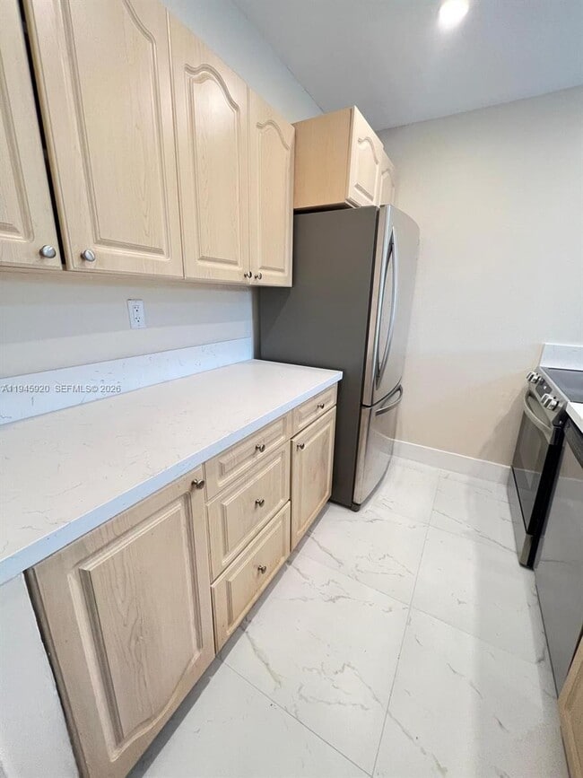 Building Photo - 10801 SW 109th Ct