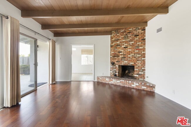 Building Photo - 7515 W 88th St