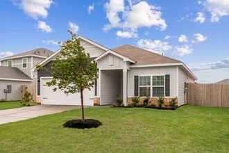 Building Photo - 332 Kingston Wy