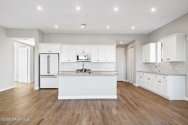 Building Photo - 1308 Rockwood Dr