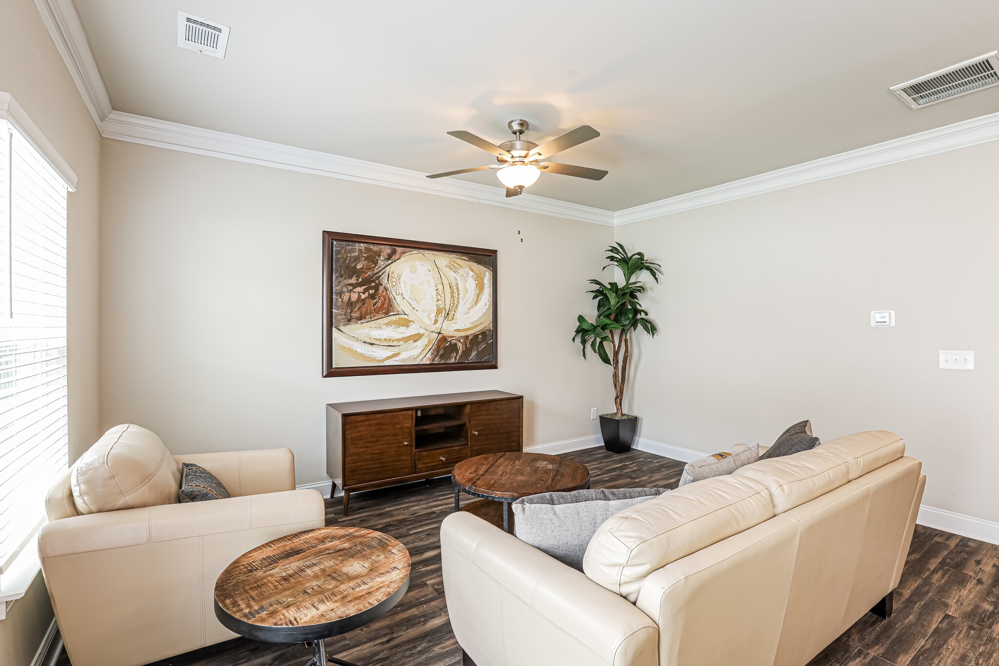 Building Photo - 76 Riley Cir