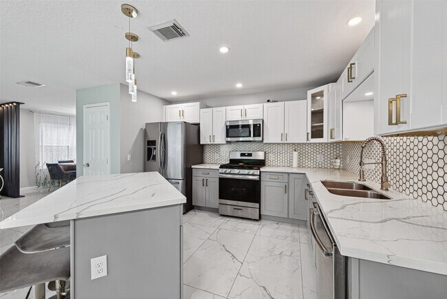 Building Photo - 21202 Barker Canyon Ln
